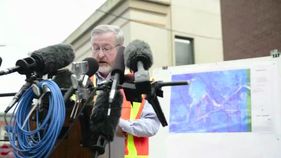 Play video: Raw video: State geologist discusses assessment of mudslide