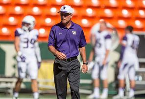  Chris Petersen said he’s going to try real hard to have a positive response to the Huskies’ tight 17-16 victory in which Hawaii had 424 total yards.